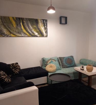 Agen House | Gite spatieux,cour,entree autonome