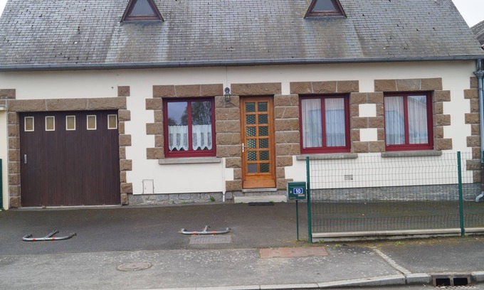 Beauvoir House | Gîte very close to Mont Saint Michel, 2 km from the shuttle service