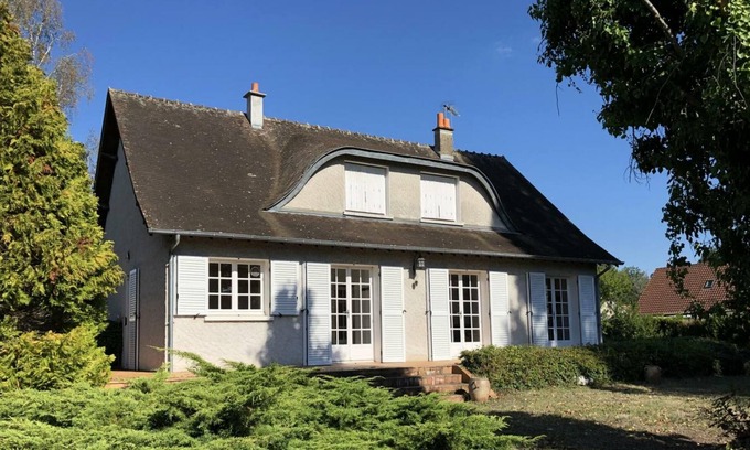 Yvoy-le-Marron Cottage | Gite Yvoy-le-Marron, 2 bedrooms, 4 persons