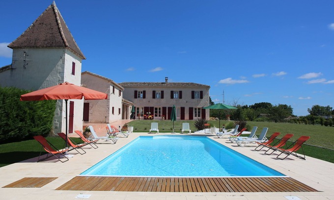 Roquecor House | GITES 178m2 + 66m2 7 bedrooms secure heated swimming pool 15x6 m 16 beds