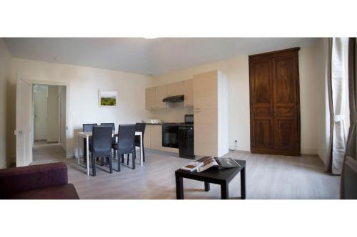 Nuits-Saint-Georges Apartment | Gites du Beffroi