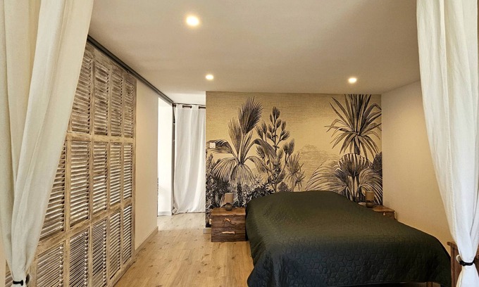 Flassans-sur-Issole Apartment | Gites in a green setting between sea and mountains in green Provence