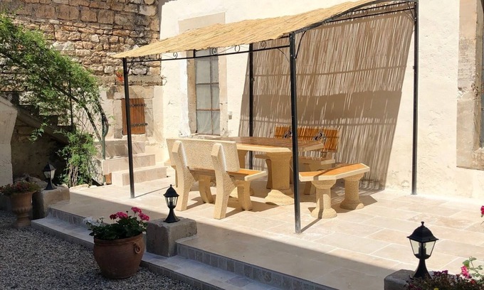 Orgnac-l'Aven House | Gites in old farmhouses