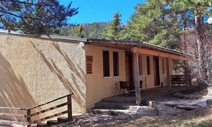 Montclar Resort | Gites in Provence in the heart of the pine forest, 10 minutes from Lake Serre Ponçon!