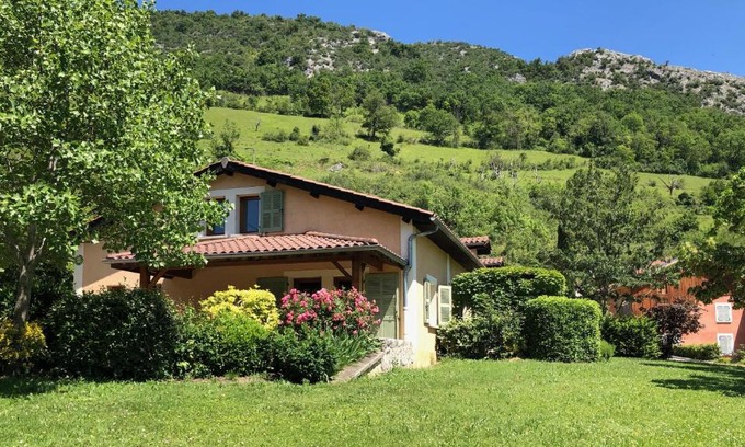 Pont-en-Royans House | Gites le Paradis - Superbe vue sur le Vercors Dominant le village