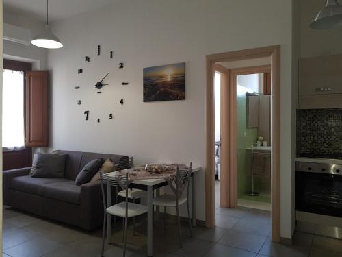 Cabras Apartment | Giuly home two