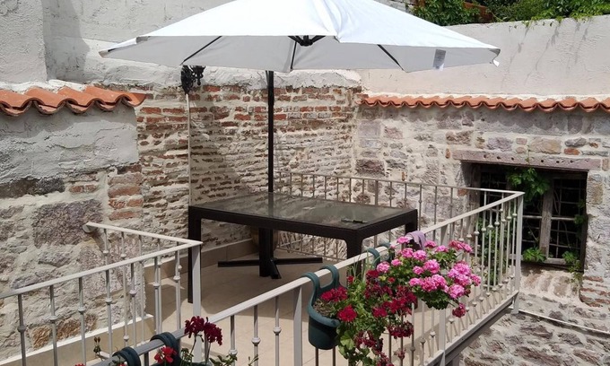 Ayvalik City Center House | Gizemli Konak