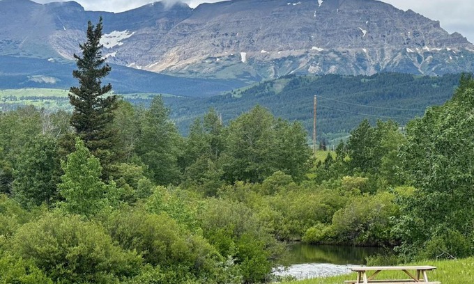 Browning Hotel | Glacier Grizzly Campground- Rv & Tipi