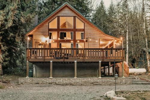 Warnick House | Glacier Springs Cabin 2 - Wifi - Bbq - Game Room