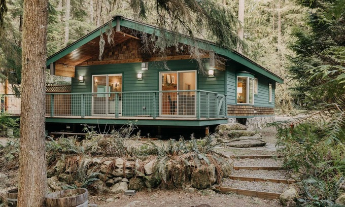 Warnick Cabin | Glacier Springs Cabin 2bedrooms #60 – The Family Time Cabin!