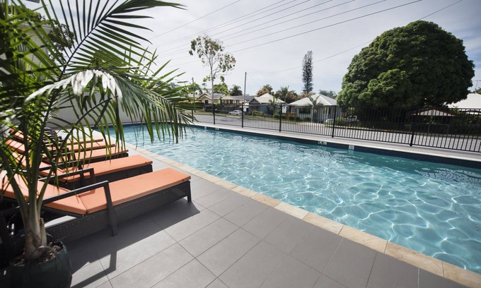 Gladstone Apartment | Gladstone Central Plaza