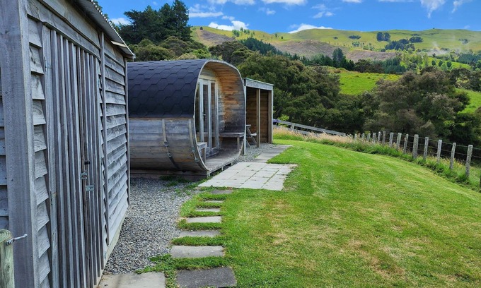 Solway Cabin | Gladstone Glamping Hut