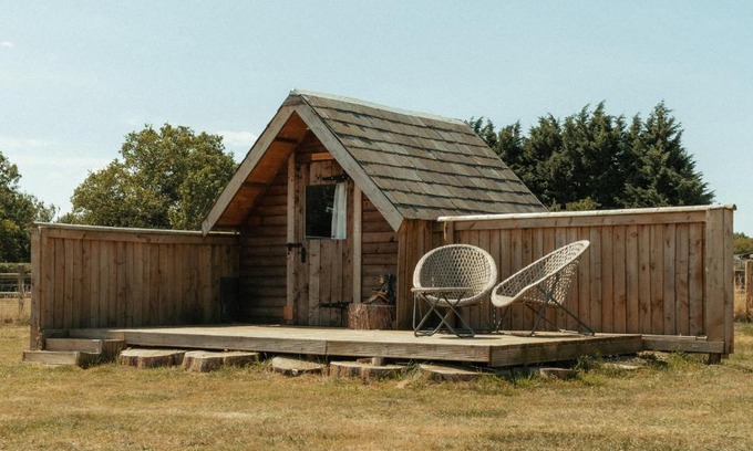 Chippenham House | Glamping at the Retreat Wiltshire is rural bliss