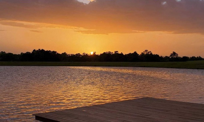 Olney RV Rental | Glamping Wall Tent 6 / 3 Bunkbeds