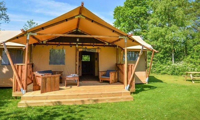 Mol House | Glampingtent Silver Lodge 2 by Interhome
