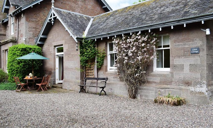 Perth House | Glebe Cottage