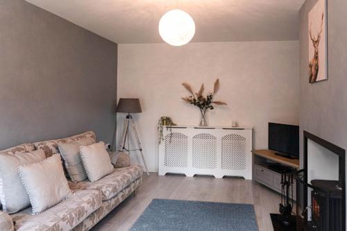 Newcastle House | Glen Burren House