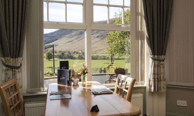 Clova Hotel | Glen Clova Hotel and Lodges