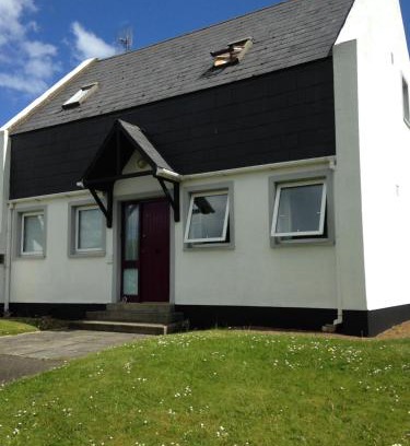 Courtown House | Glenbeg Holiday Homes - Detached House - Wexford Seaside