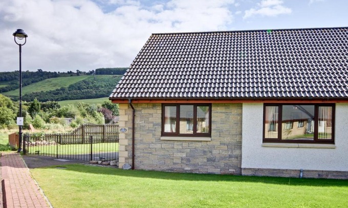 Drumnadrochit House | Glenloch Cottage