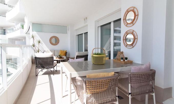 Canet de Berenguer Apartment | Global Properties, Bonito apartamento con terraza en Gran Canet
