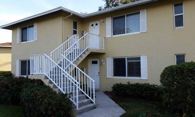East Naples Apartment | Glorious in the Glades Golf and Country Club