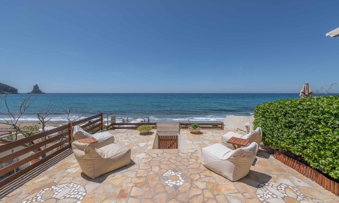 Agios Gordios House | Glorious Sunset & Sea View Studio Mariastella 4
