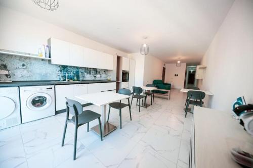 St. Paul's Bay Apartment | Go Exchange, Block D, Apt 6 Entire Unit