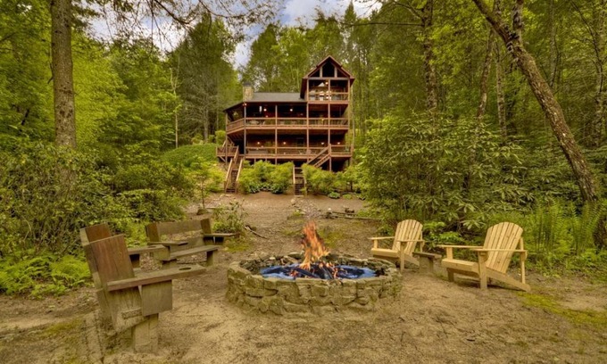 McCaysville House | Go Fish - Cuddleup