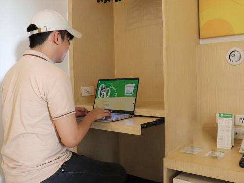 Ermita Hotel | Go Hotels Ermita, Manila