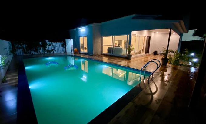 Noida House | GoBravo Farm-2Bhk Villa with Pool, Sec 150 Noida