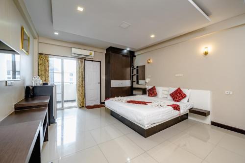 Lat Krabang Hotel | Gold Airport Suites