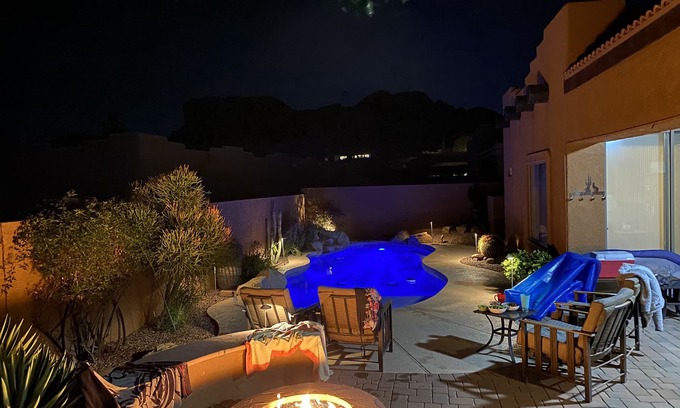Gold Canyon House | Gold Canyon home with Private Pool ,gas fire pit and Putting Green