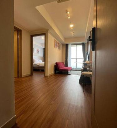 Jakarta Apartment | gold coast Italian room 1br sofa bed netflix