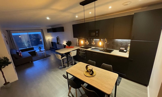 Villejust Apartment | Gold Cocoon T3 74m2 Proche Centre Ville