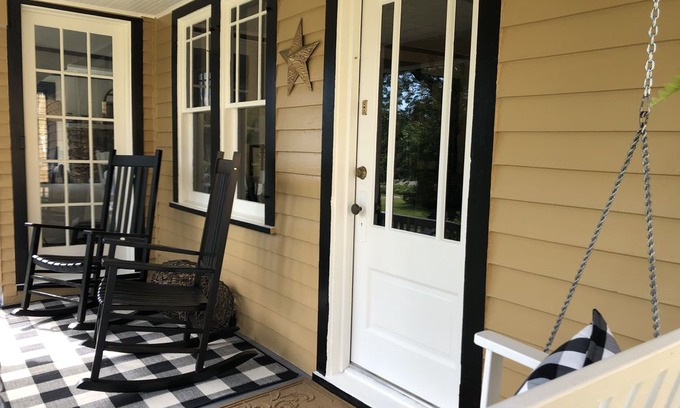 Beulah Bed & Breakfast | Gold Star Inn, a cozy, quiet sanctuary near the best that Michigan has to offer!