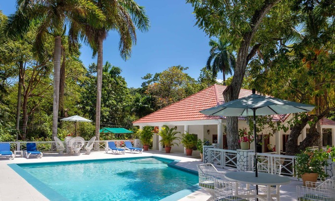 Oracabessa House | Golden Clouds Luxury estate