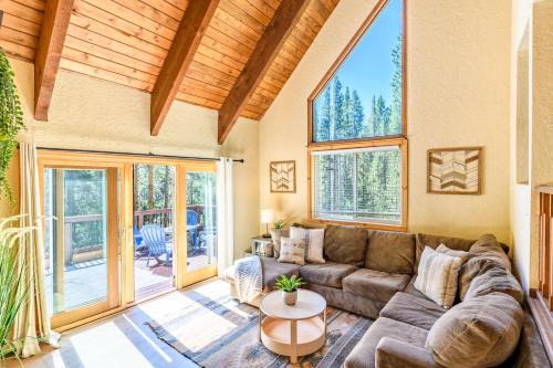 Crown House | Golden Crown by Great Western Lodging