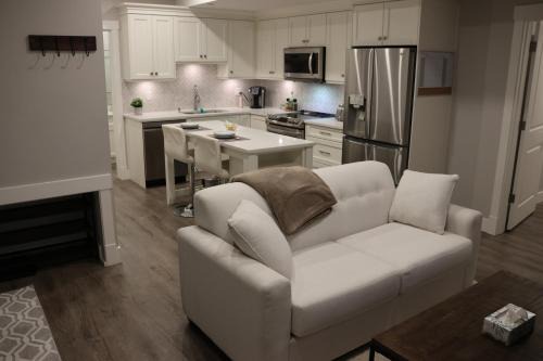 Maple Ridge House | Golden Ears Nature's Delight