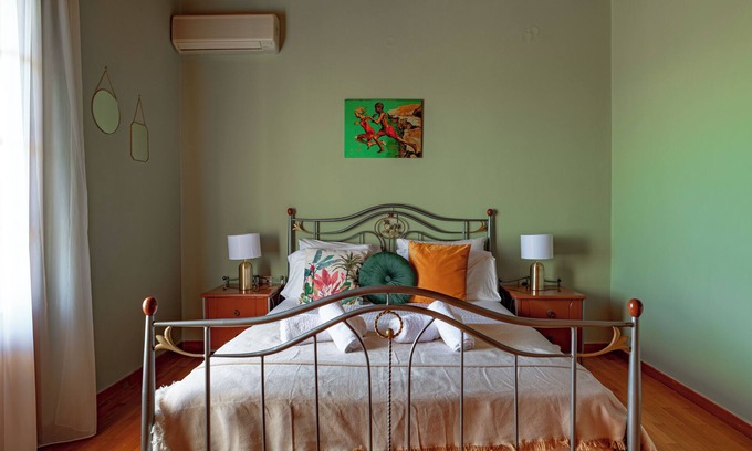 Eleios-Pronnoi Apartment | Golden Flower Apartment with sea view