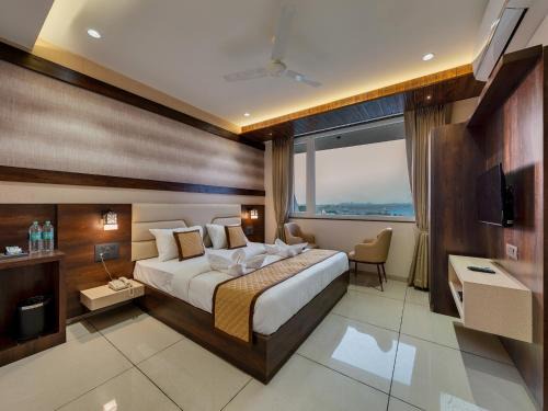 Dhule Resort | Golden Leaf Resort