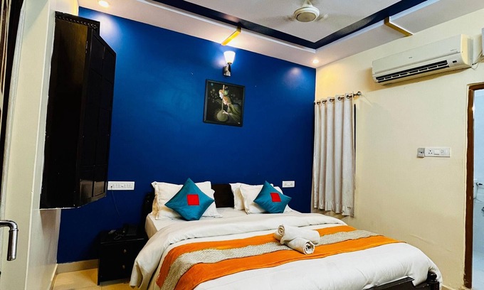Amar Sagar Pol Hotel | golden marigold hotel