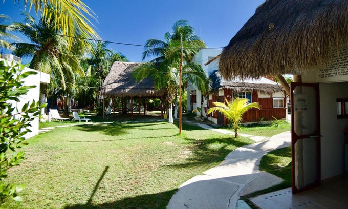 Isla Holbox Hostel | Golden Paradise Hostel