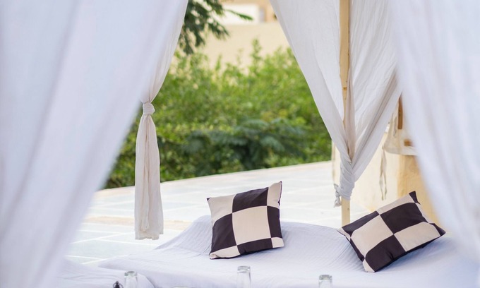 Sam Hotel | Golden Sand Resort Camp Swimming Pool