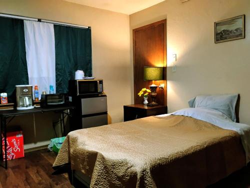 Lawton Apartment | Golden Sunflower's Apt D1