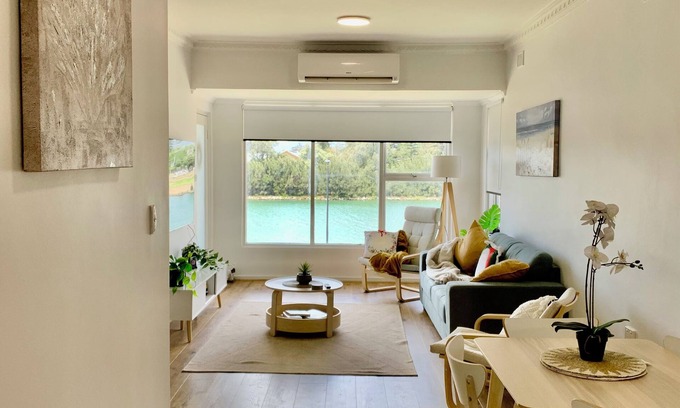 Glenelg North Apartment | Golden Sunset nEnjoy the beautiful scenery of Glenelg North