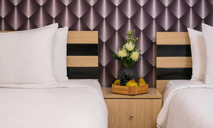 French Quarter Hotel | Golden Time Hostel
