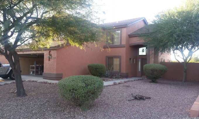 Gold Canyon House | Golf and Hiking Retreat - Base of the Superstition Mountain - Sunset View
