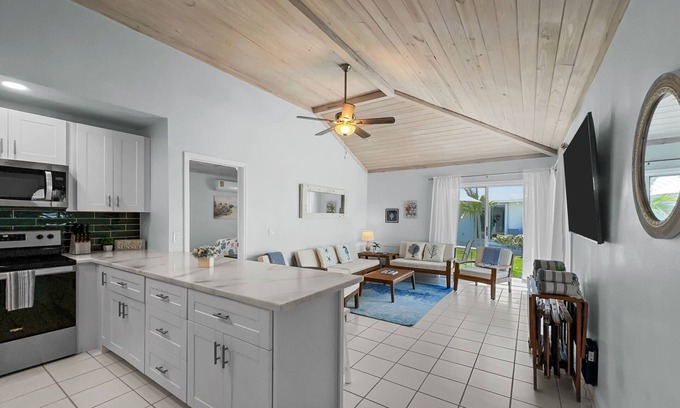 Treasure Cay Villa | Golf Cart Included, Inagua Villa, Treasure Cay, Bahamas, 100 yards from beach