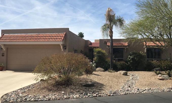 Rio Verde House | Golf course home in Rio Verde. Newly remodeled.